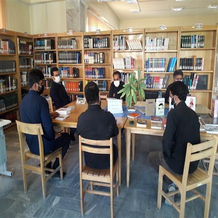 نشست کتابخوان