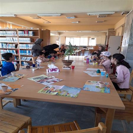 رنگ امیزی گلدان به مناسبت اربعین حسینی